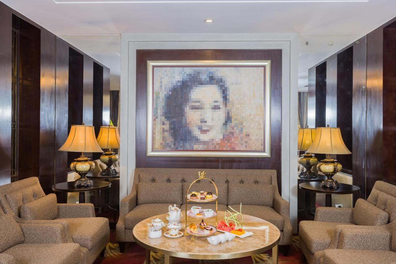Broadway Mansions Hotel - On The Bund Shanghai Esterno foto