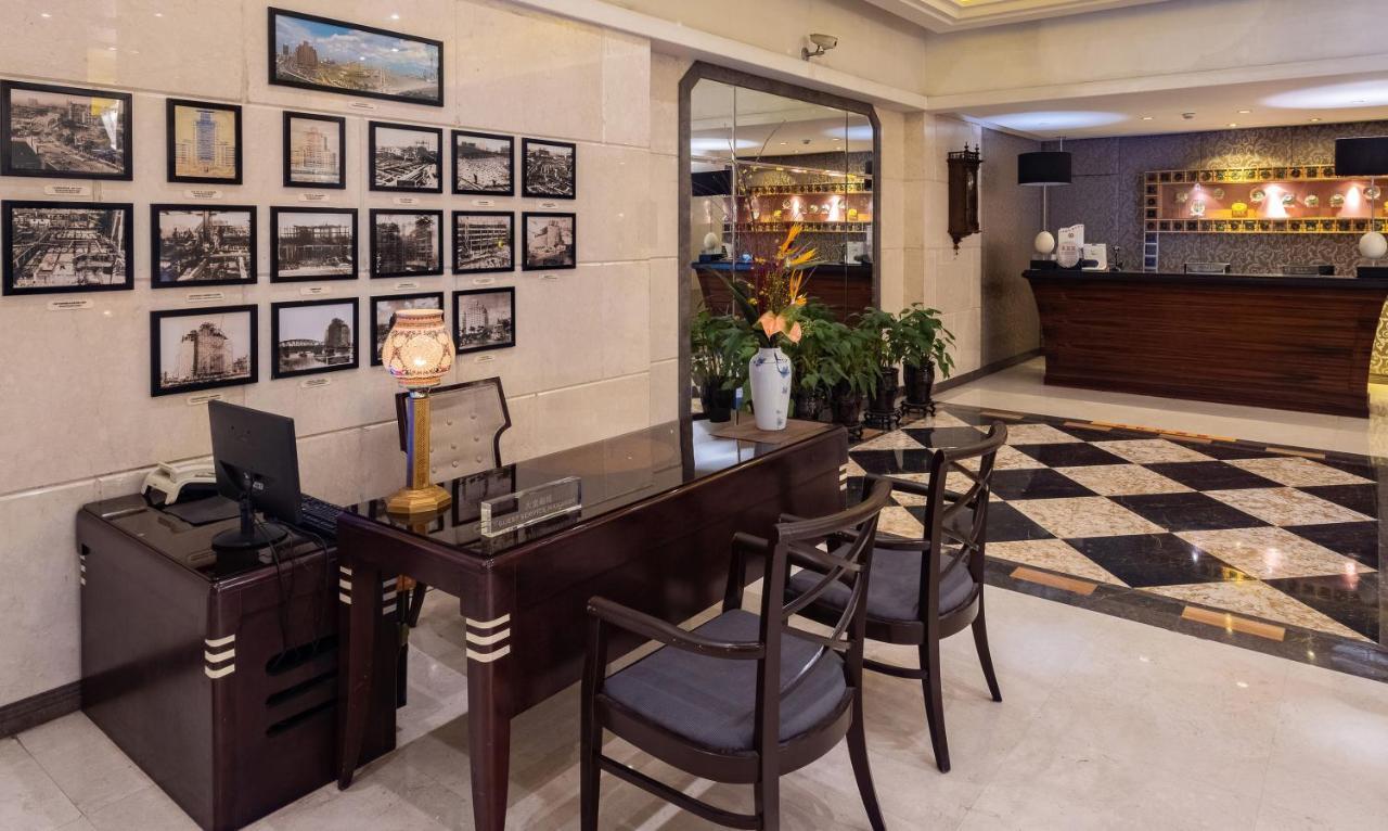 Broadway Mansions Hotel - On The Bund Shanghai Esterno foto