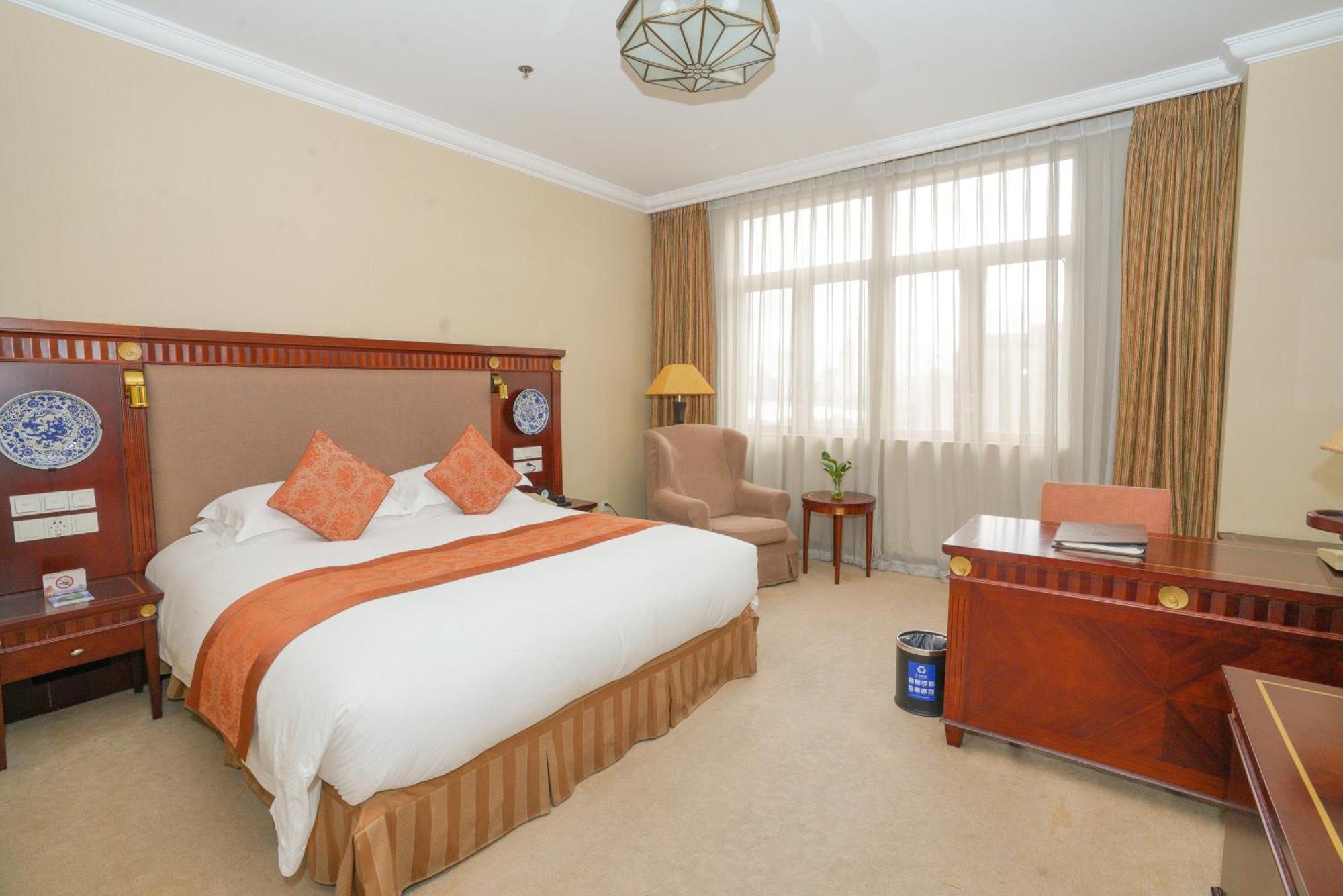 Broadway Mansions Hotel - On The Bund Shanghai Esterno foto