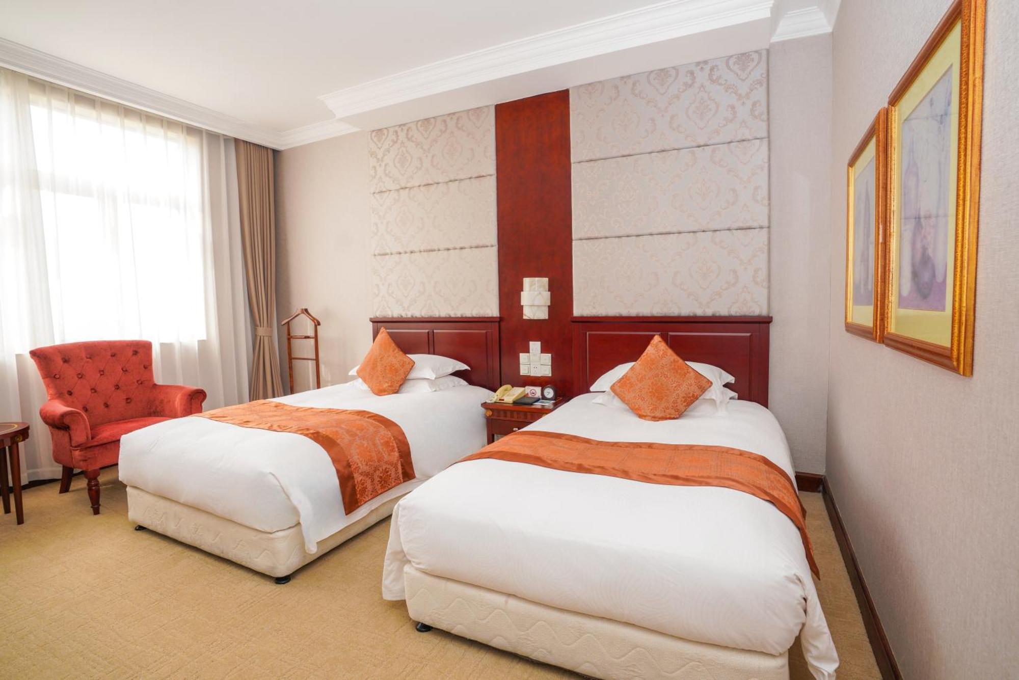 Broadway Mansions Hotel - On The Bund Shanghai Esterno foto